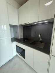Lincoln Suites (D11), Condominium #446942021